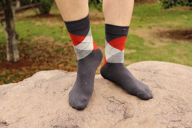 男士菱形袜子 夏季必选的吸汗防臭全棉袜