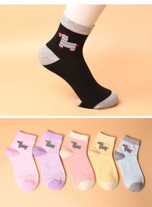 秋冬御寒新宠 袜子女士韩版加厚保暖中筒棉袜